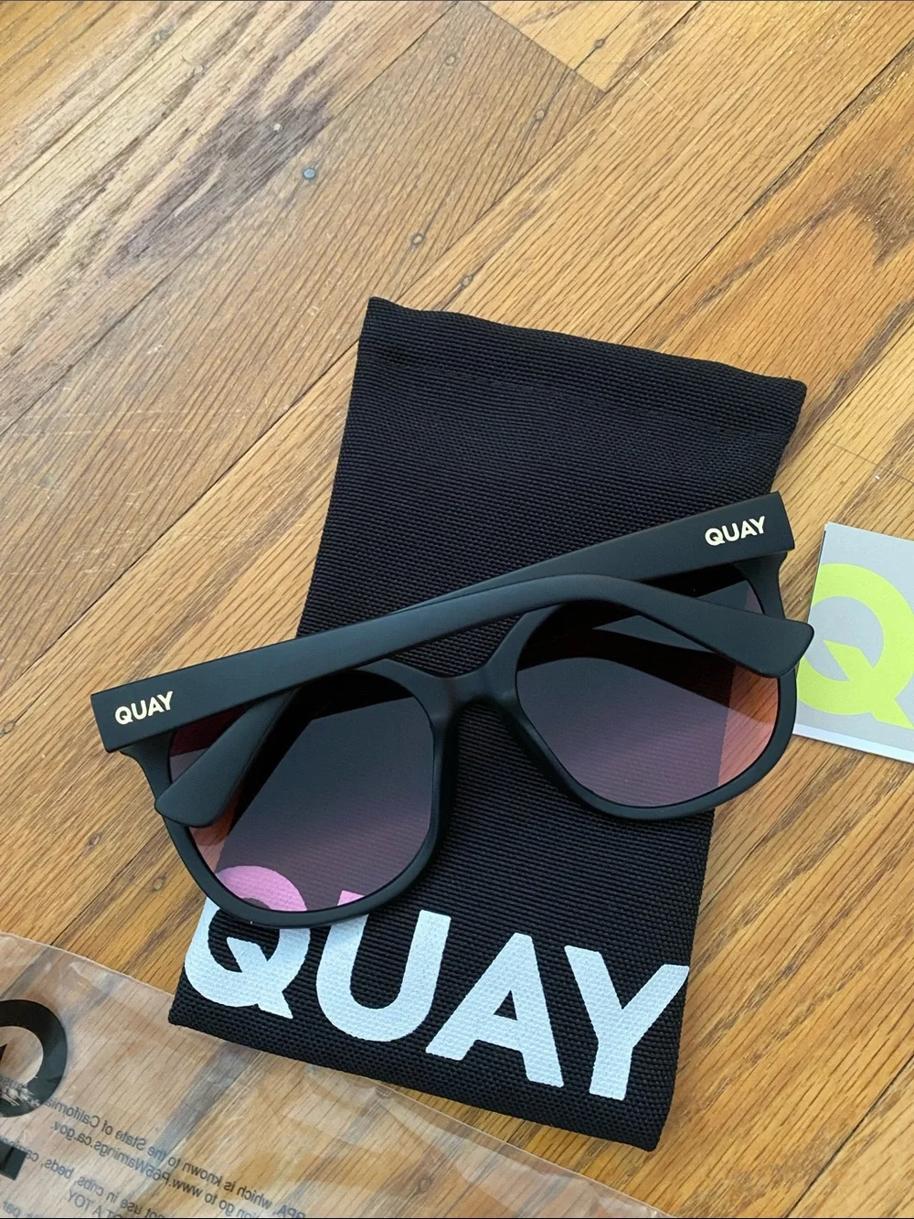 Rare Quay Australia It's My Way Sunglasses Matte Black Pink Fade